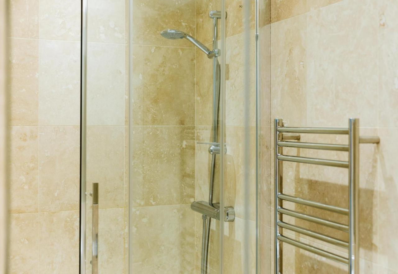 Luxury 1 Bed Flat, Spectacular Views Of Bath Apartment Luaran gambar